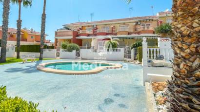 Resale - Townhouse -
Ciudad Quesada - Doña Pepa