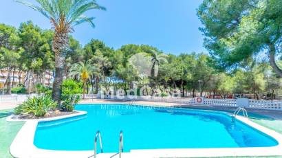 Resale - Apartment -
Orihuela Costa - Campoamor