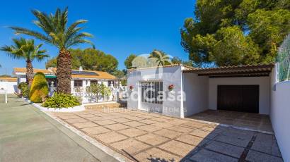 Wiederverkauf - Villa -
Orihuela Costa - Villamartín