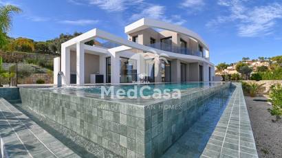 Obra nueva - Villa -
Benissa