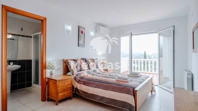 Resale - Villa -
Moraira - El Tesoro