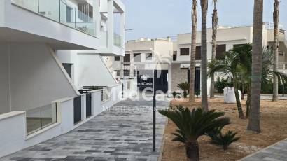 Obra nueva - Apartamento planta baja -
Los Balcones (Torrevieja)