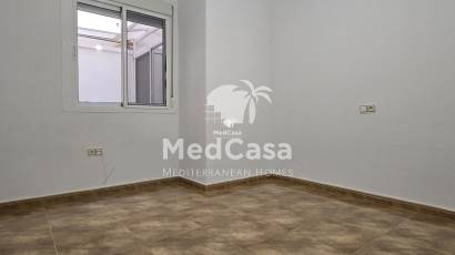 Resale - Ground floor apartment -
Formentera del Segura