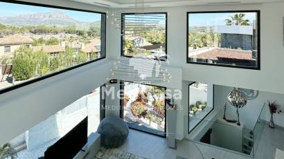 Resale - Villa -
Jávea - Cansalades