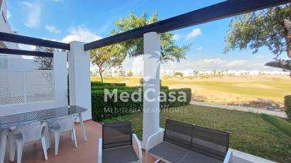 Segunda mano - Apartamento planta baja -
Roldan