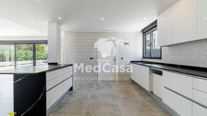 Obra nueva - Villa -
Orihuela Costa