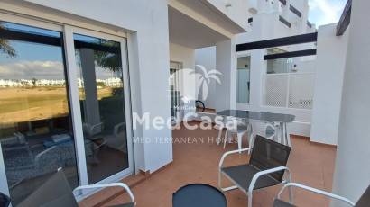 Segunda mano - Apartamento planta baja -
Roldan