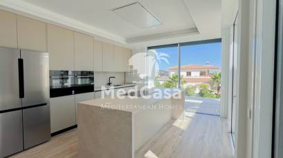 Obra nueva - Villa -
Benissa