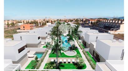 Obra nueva - Villa -
Los Alcázares