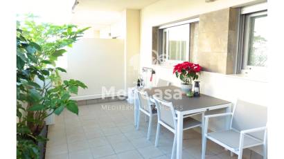 Segunda mano - Apartamento planta baja -
Torrevieja