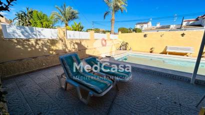 Wiederverkauf - Semi - Detached Villa -
Torrevieja - San Luis