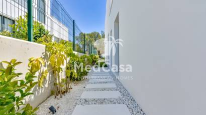 Obra nueva - Villa -
Finestrat
