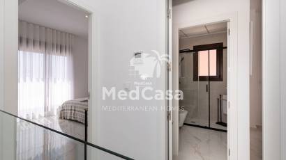 Obra nueva - Villa -
Polop de La Marina