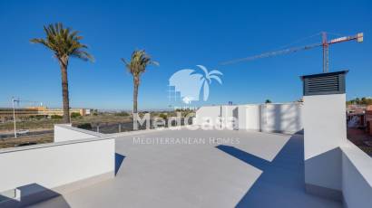 Obra nueva - Villa -
Torrevieja