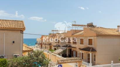 Wiederverkauf - Reihenhaus -
La Mata - Playa