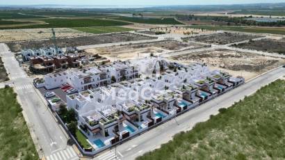 Neubau - Doppelhaushälfte -
Golf Vistabella