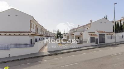 Neubau - Reihenhaus -
San Miguel de Salinas
