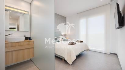 Wiederverkauf - Erdgeschosswohnung -
Golf Las Colinas