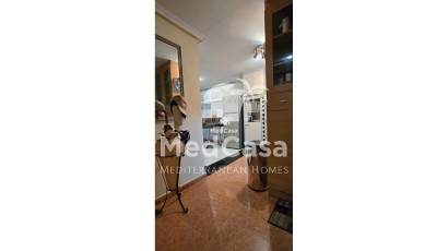 Resale - Ground floor apartment -
Formentera del Segura