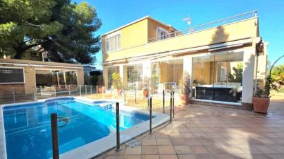 Wiederverkauf - Villa -
Dehesa de campoamor - Campoamor