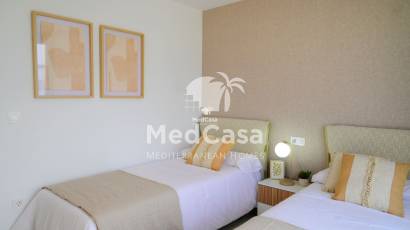 Obra nueva - Semi pareado -
Dolores