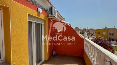 Resale - Townhouse -
Orihuela Costa - La Regia