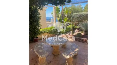 Obra nueva - Villa -
Altea