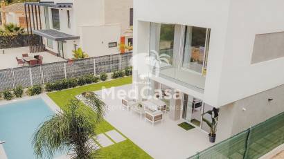 Obra nueva - Villa -
Finestrat