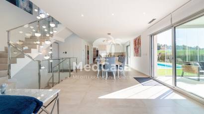 Neubau - Villa -
Golf La Finca