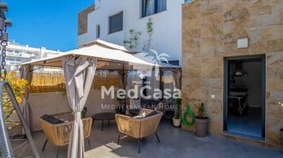 Wiederverkauf - Reihenhaus -
Orihuela Costa - Villamartín