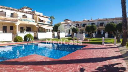 Resale - Townhouse -
Ciudad Quesada - Doña Pepa