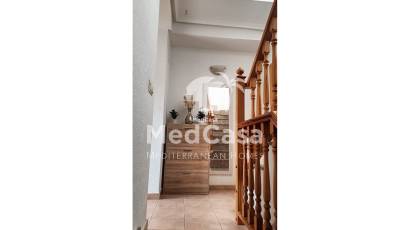 Resale - Townhouse -
Guardamar del Segura - Urbanizaciones