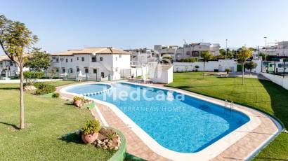Resale - Townhouse -
Torrevieja - Los Balcones