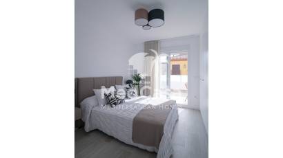 Neubau - Reihenhaus -
Avileses - Jerónimo y Avileses