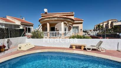 Segunda mano - Villa -
Ciudad Quesada - Rojales