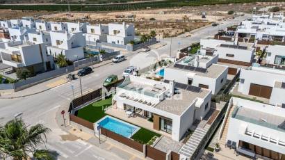 Obra nueva - Villa -
Golf Vistabella