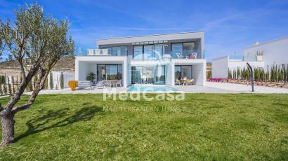 New Build - Villa -
Golf Altaona