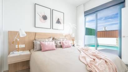 Neubau - Villa -
Roldan