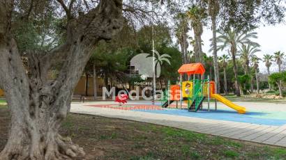 Resale - Villa -
Torrevieja - Los Balcones