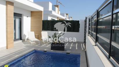 Obra nueva - Villa -
Roldan