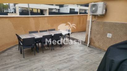 Segunda mano - Adosado esquina -
Orihuela Costa - Villamartín