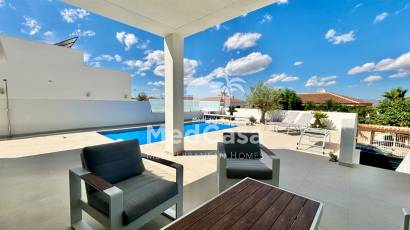 Obra nueva - Villa -
Benijofar