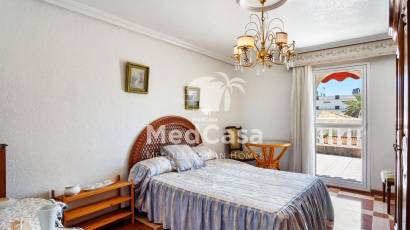 Wiederverkauf - Villa -
Orihuela Costa - Campoamor