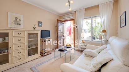 Resale - Semi detached  -
Torrevieja - Nueva Torrevieja - Aguas Nuevas