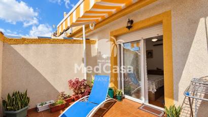 Wiederverkauf - Reihenhaus -
Orihuela Costa - La Florida