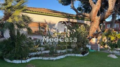 Wiederverkauf - Villa -
Orihuela Costa - Altos de Campoamor