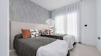 Obra nueva - Villa -
Torrevieja