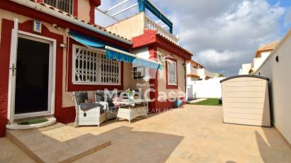 Segunda mano - Villa -
Orihuela Costa - Playa Flamenca