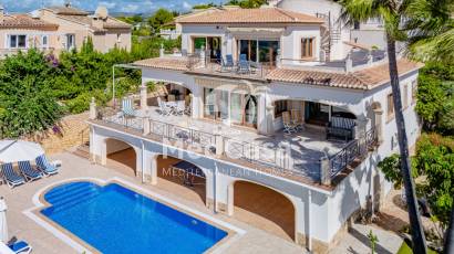 Resale - Villa -
Moraira - La Arnella