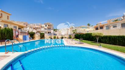 Segunda mano - Ático -
Orihuela Costa - Villamartín